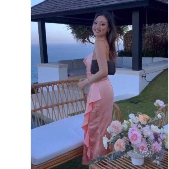 New ELLIATT X REVOLVE Cordae Midi Dress in Sherbet Pink Size S satin - Picture 2 of 8